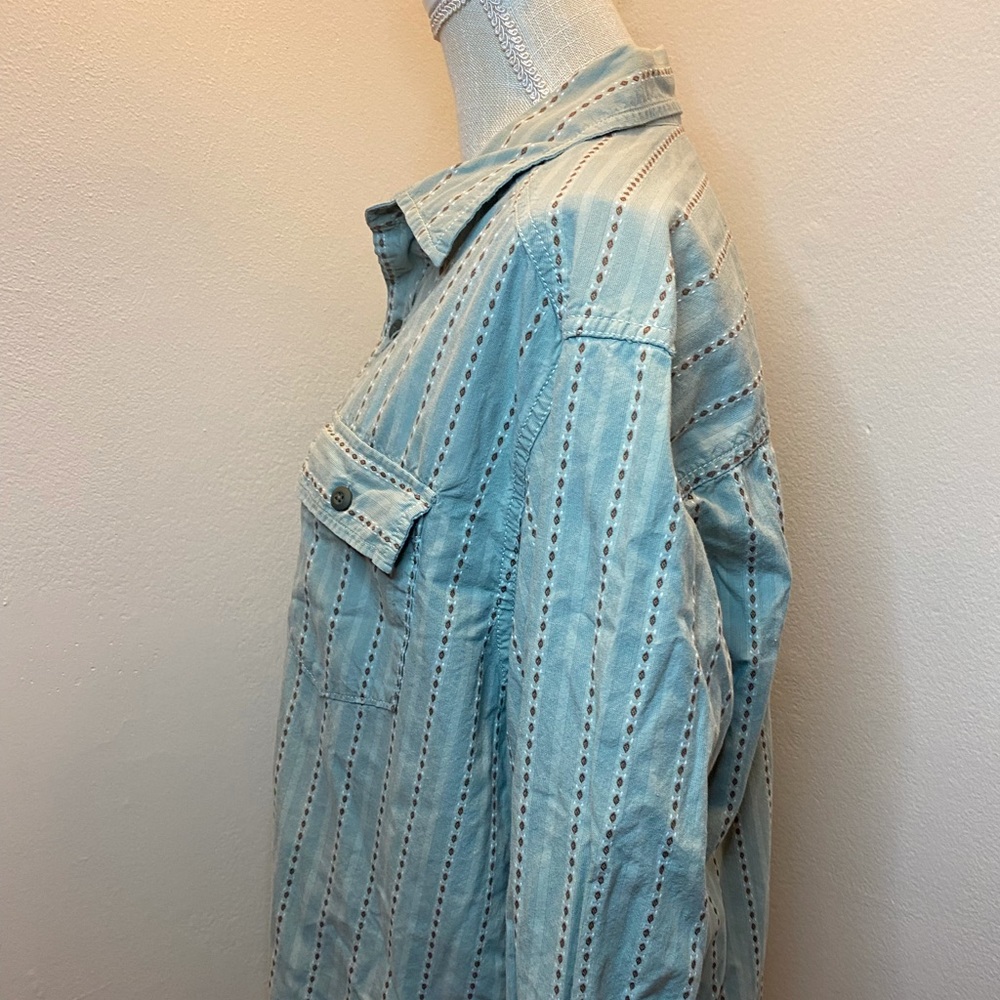 Levi’s Button Down Shirt - image 8